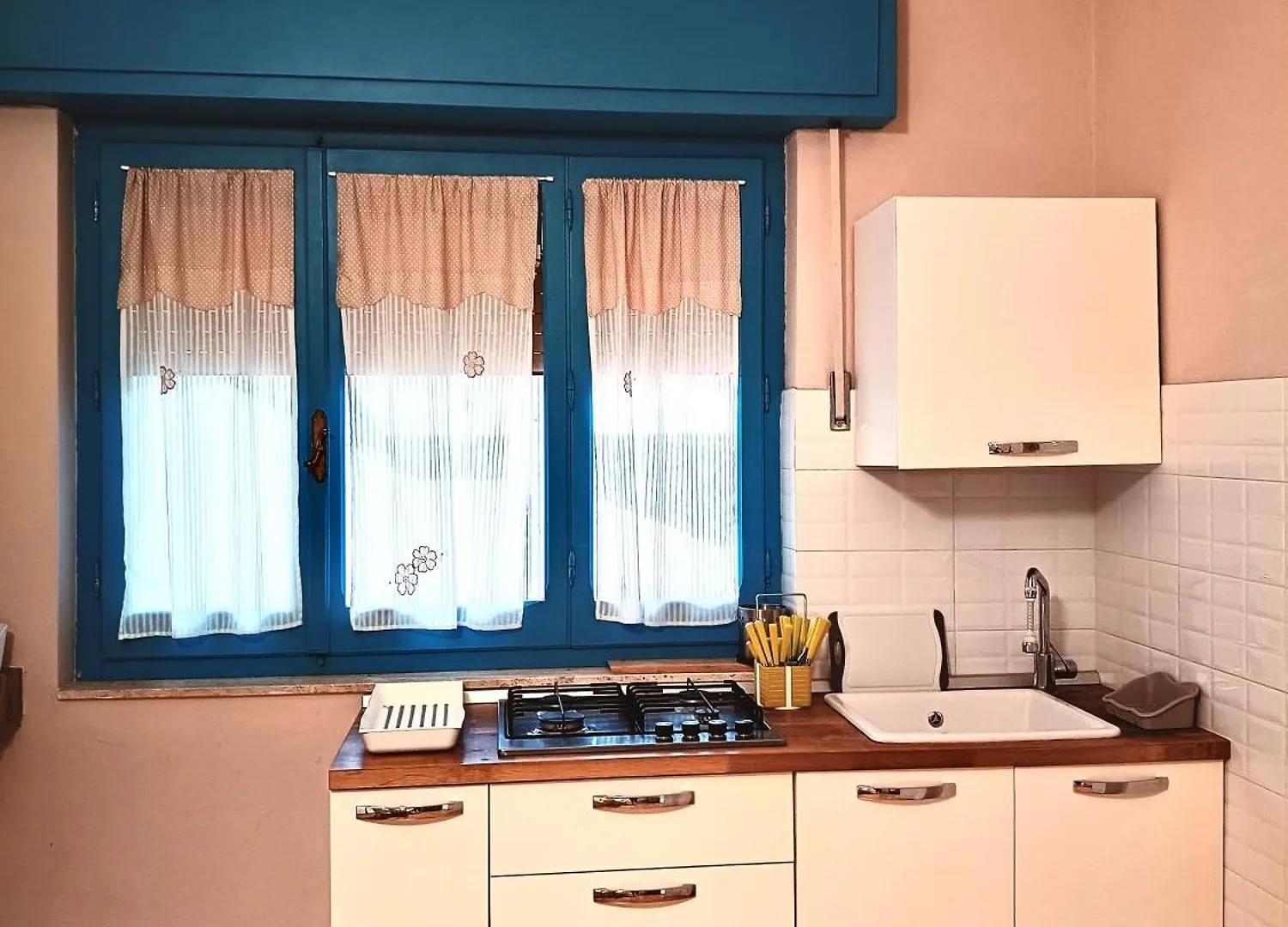 Casa Vacanze Brezza Marina With Beautiful Garden 콰르투 산텔레나 게스트하우스